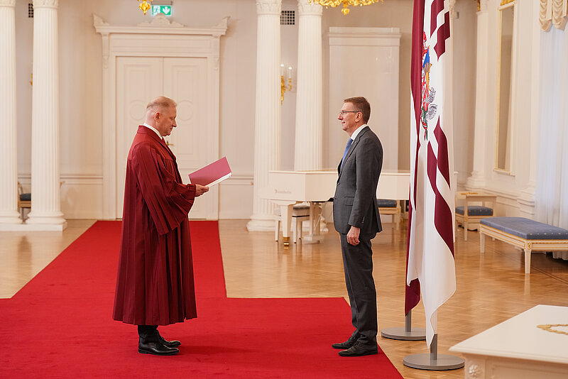 Asoc.prof. Jānis Rozenbergs devis tiesneša zvērestu Valsts prezidentam