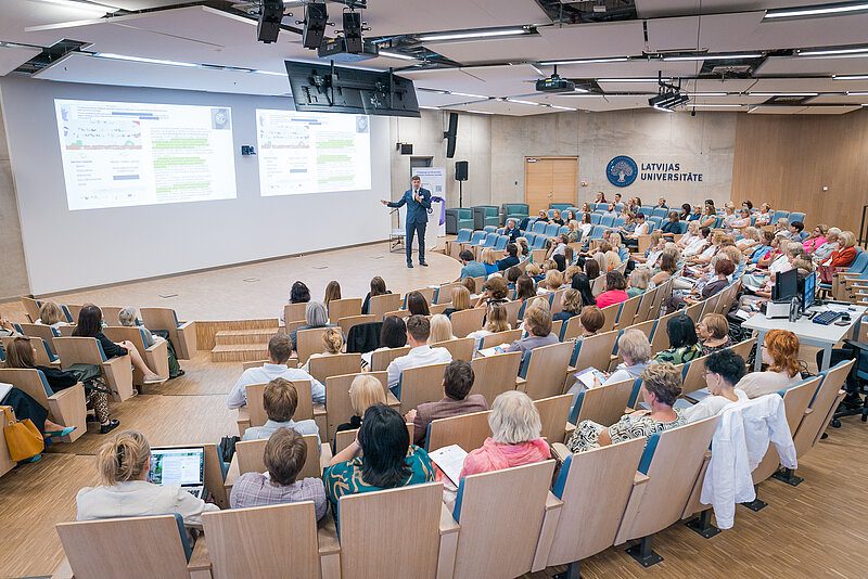 Vēsturisks notikums Latvijas tiesību zinātnē: vienuviet tiksies Satversmes tiesas priekšsēdētāji - LU docētāji