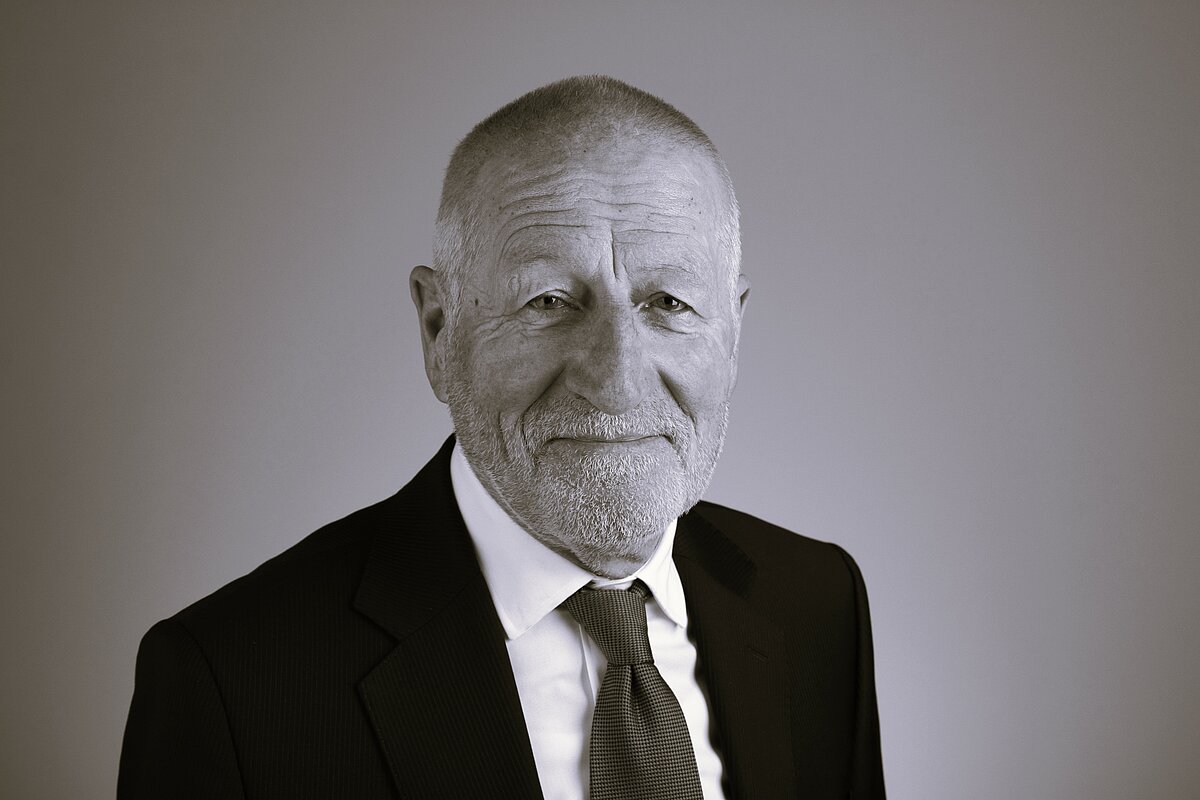 Profesors Jānis Rozenfelds (1946-2022)