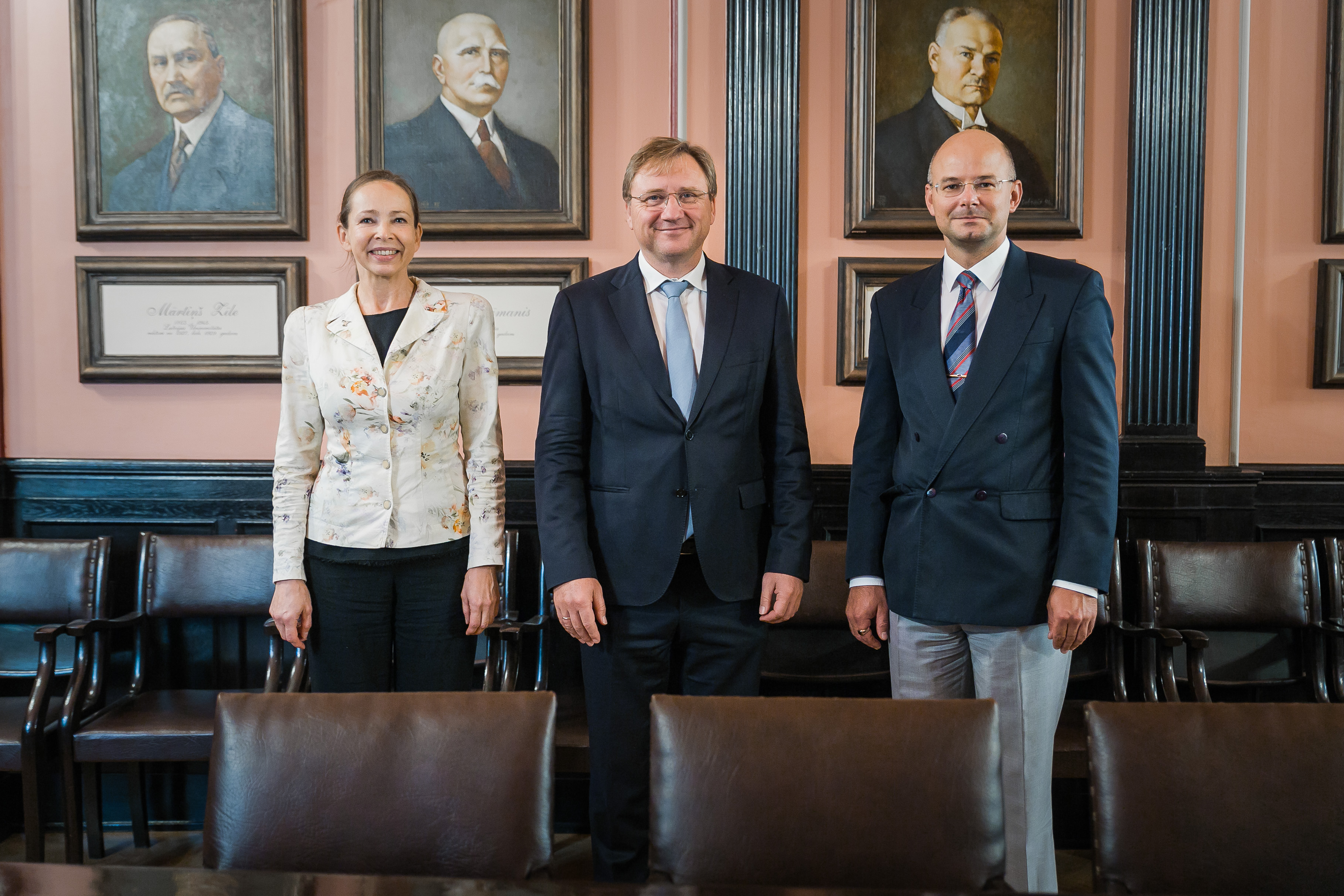 No kreisās Laila Jurcēna, prof. Gundars Bērziņš, asoc.prof. Edvīns Danovskis 